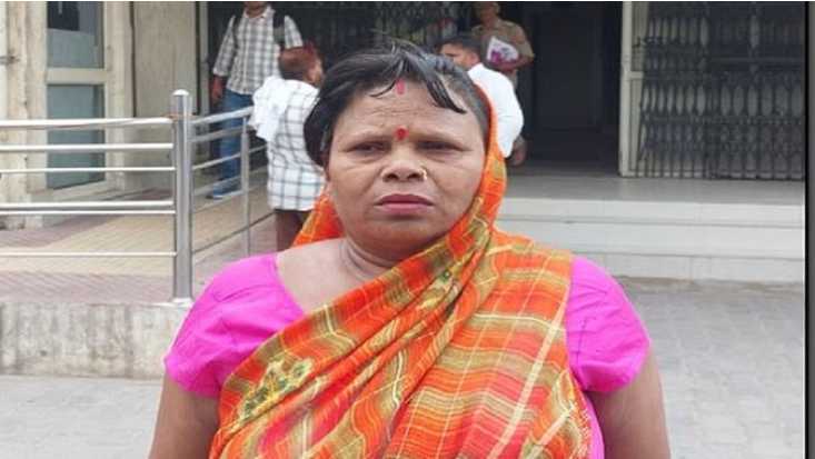 छात्र को रातभर पुलिस ने किया टार्चर, मां ने लगाई डीसीपी से न्याय की गुहार