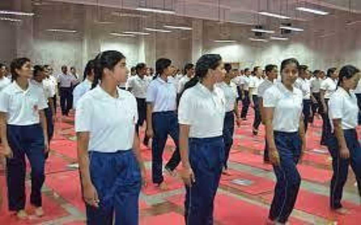 “यूपी पुलिस भर्ती” गर्भवती होने महिला सिपाहियों को बीच में छोड़नी पड़ेगी ट्रेनिंग: रिपोर्ट विस्तार से